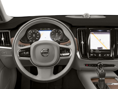2017 Volvo S90 T6 Momentum