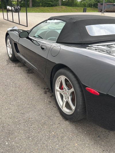 2001 Chevrolet Corvette 2dr Convertible