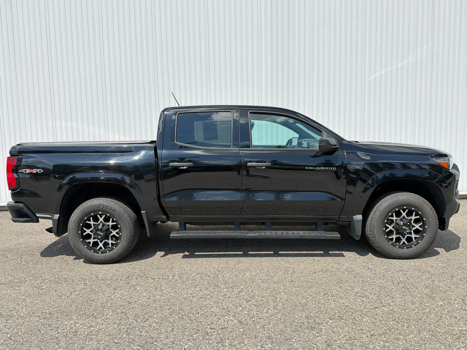 2023 Chevrolet Colorado WT