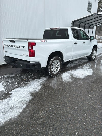2023 Chevrolet Silverado 1500 Custom
