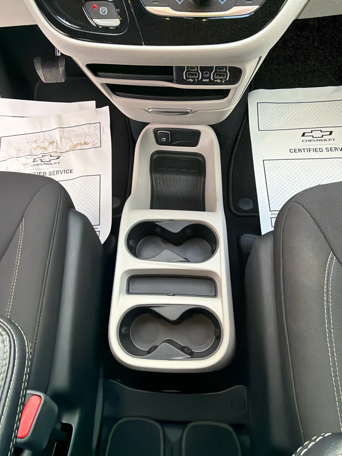 2023 Chrysler Voyager LX