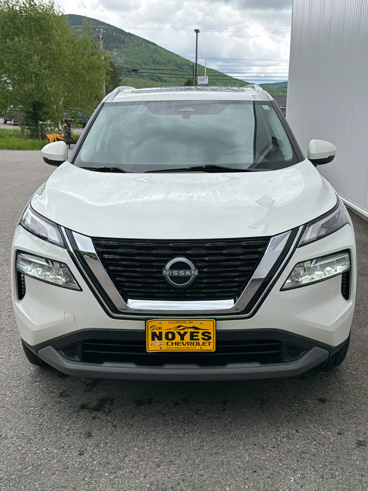 2023 Nissan Rogue SV AWD's photo