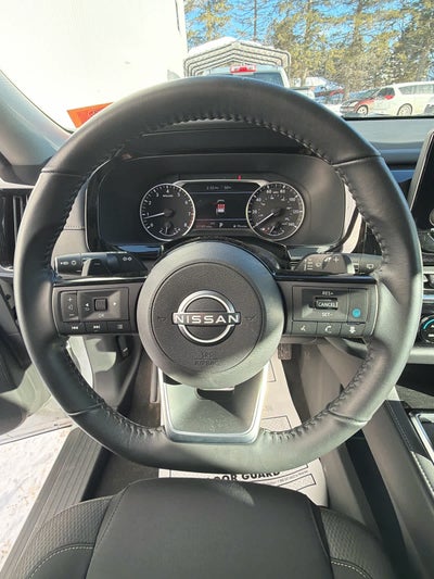 2023 Nissan Pathfinder SV