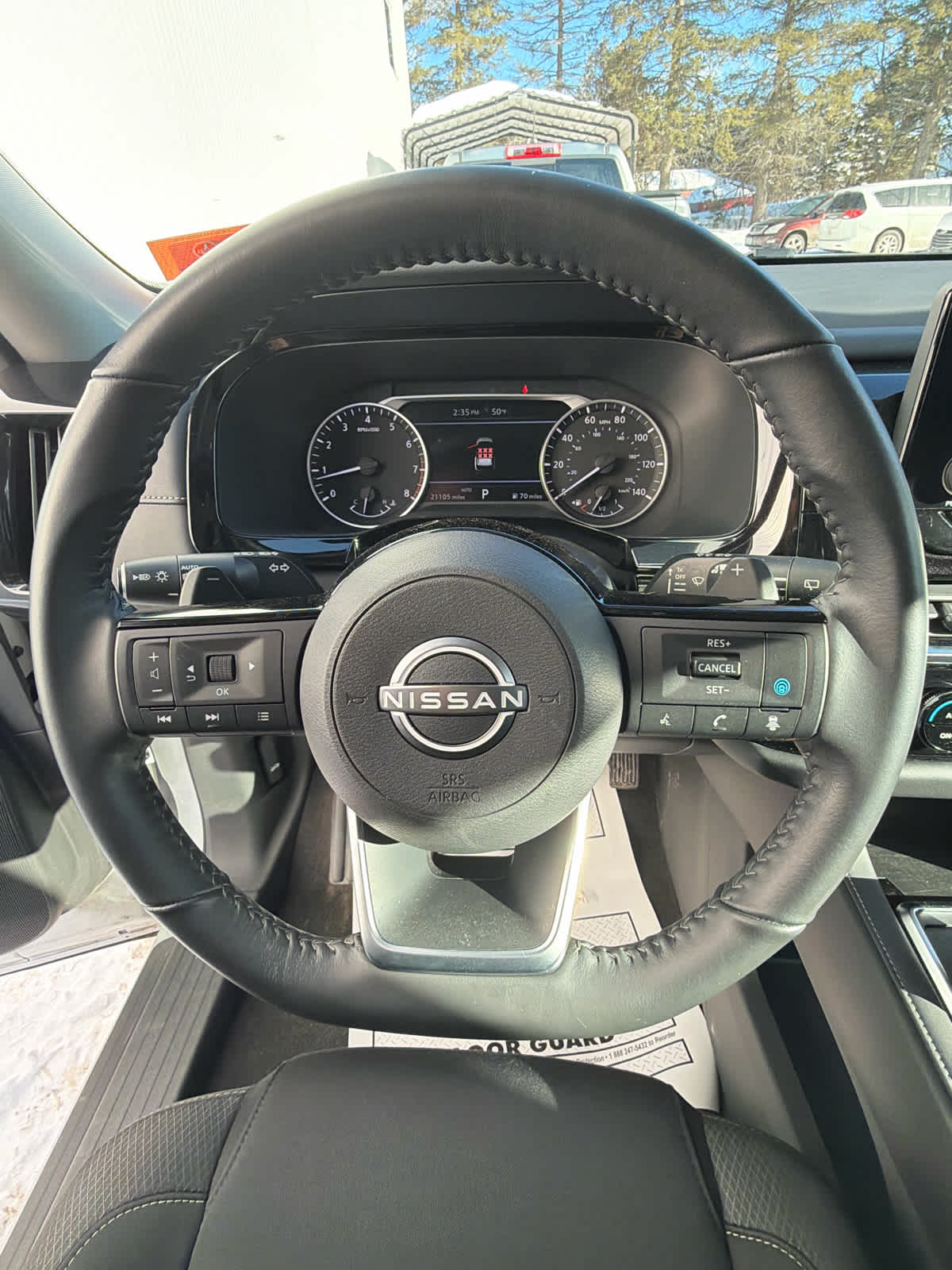 2023 Nissan Pathfinder SV