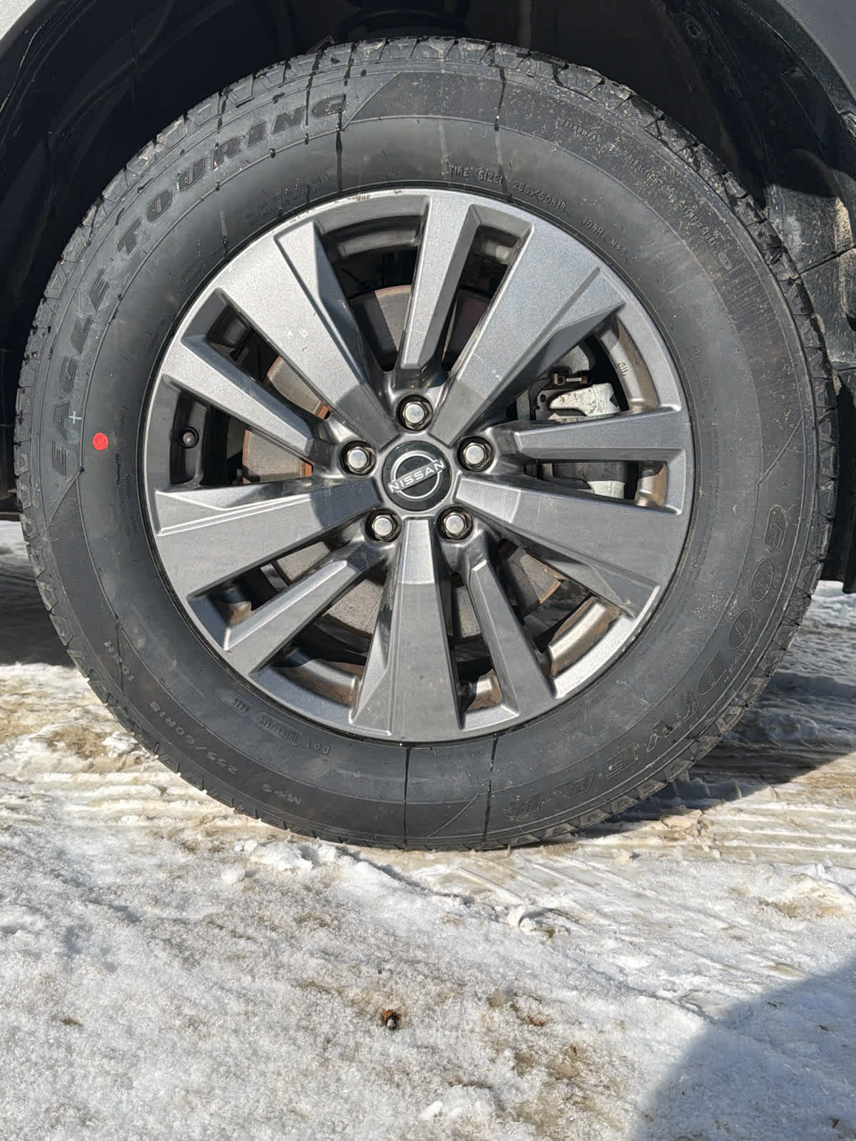 2023 Nissan Pathfinder SV