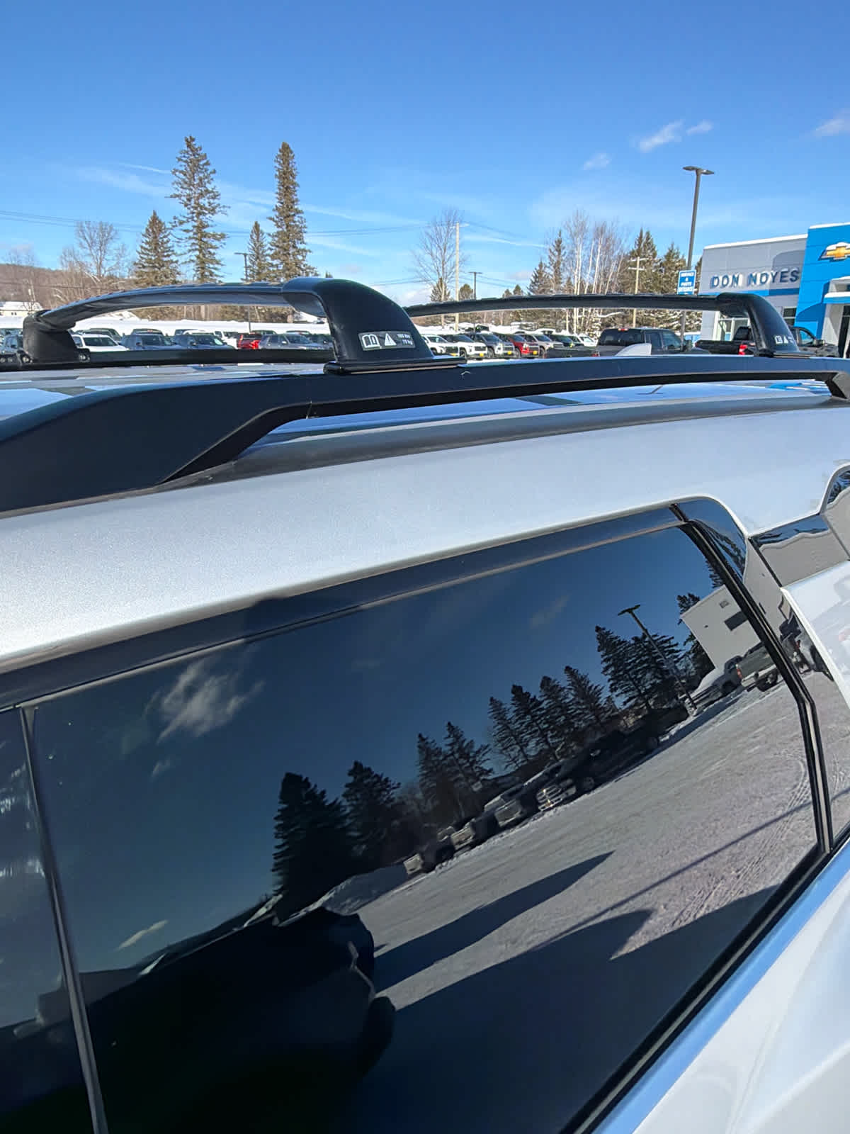 2023 Nissan Pathfinder SV