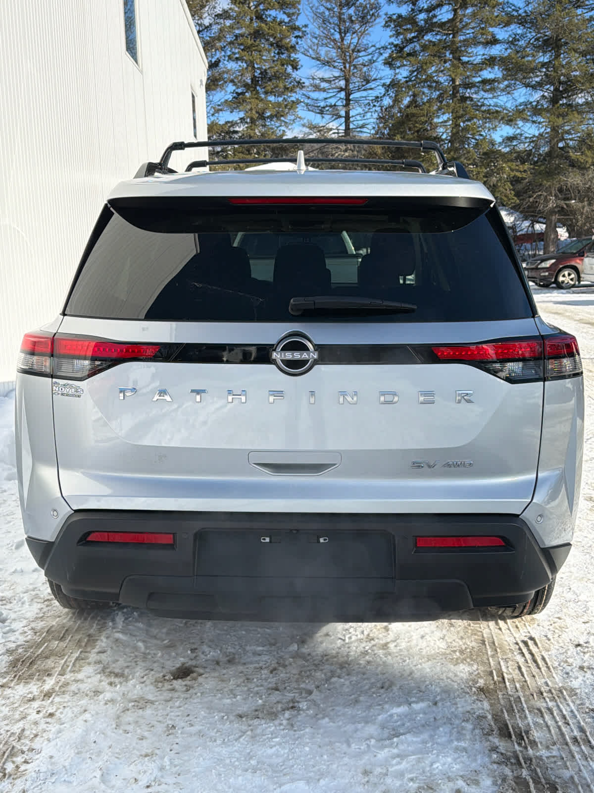 2023 Nissan Pathfinder SV