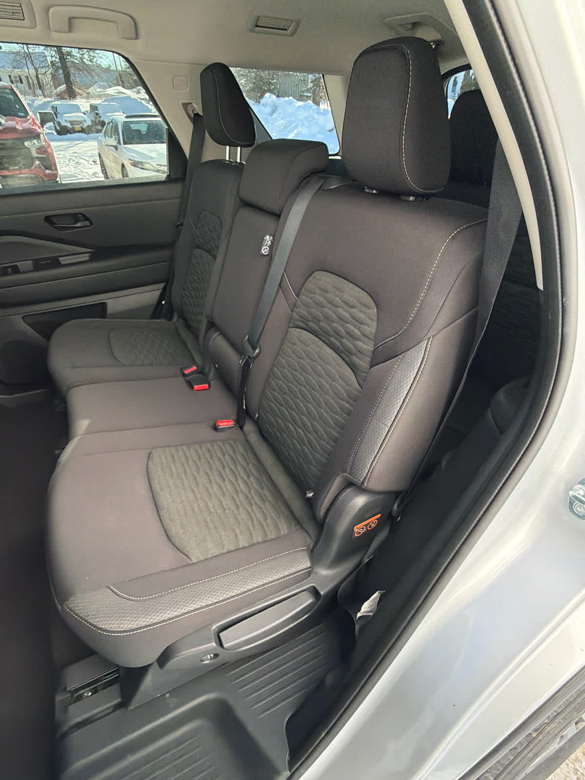 2023 Nissan Pathfinder SV