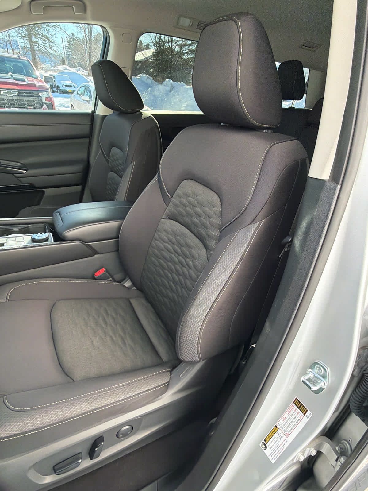 2023 Nissan Pathfinder SV