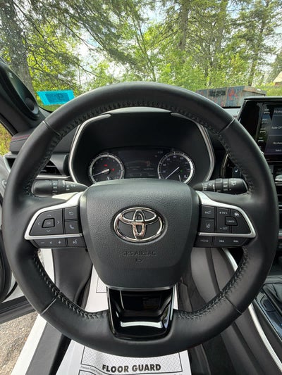 2022 Toyota Highlander XSE