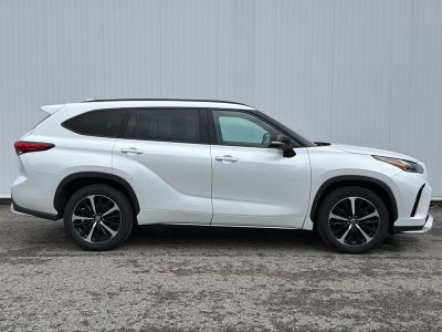 2022 Toyota Highlander XSE