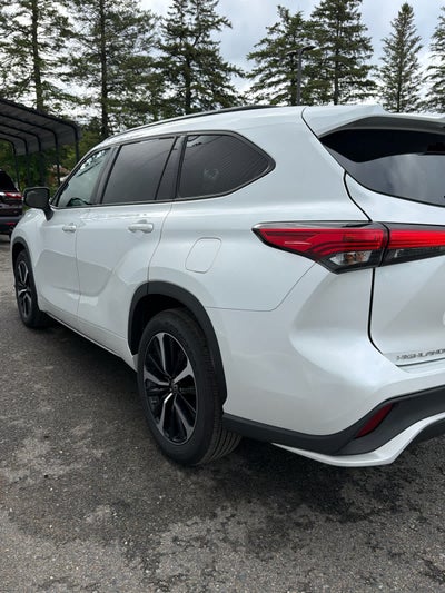 2022 Toyota Highlander XSE