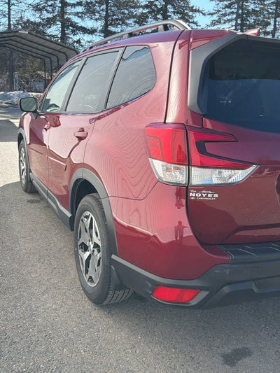 2022 Subaru Forester Premium