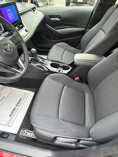 2025 Toyota Corolla Hatchback SE