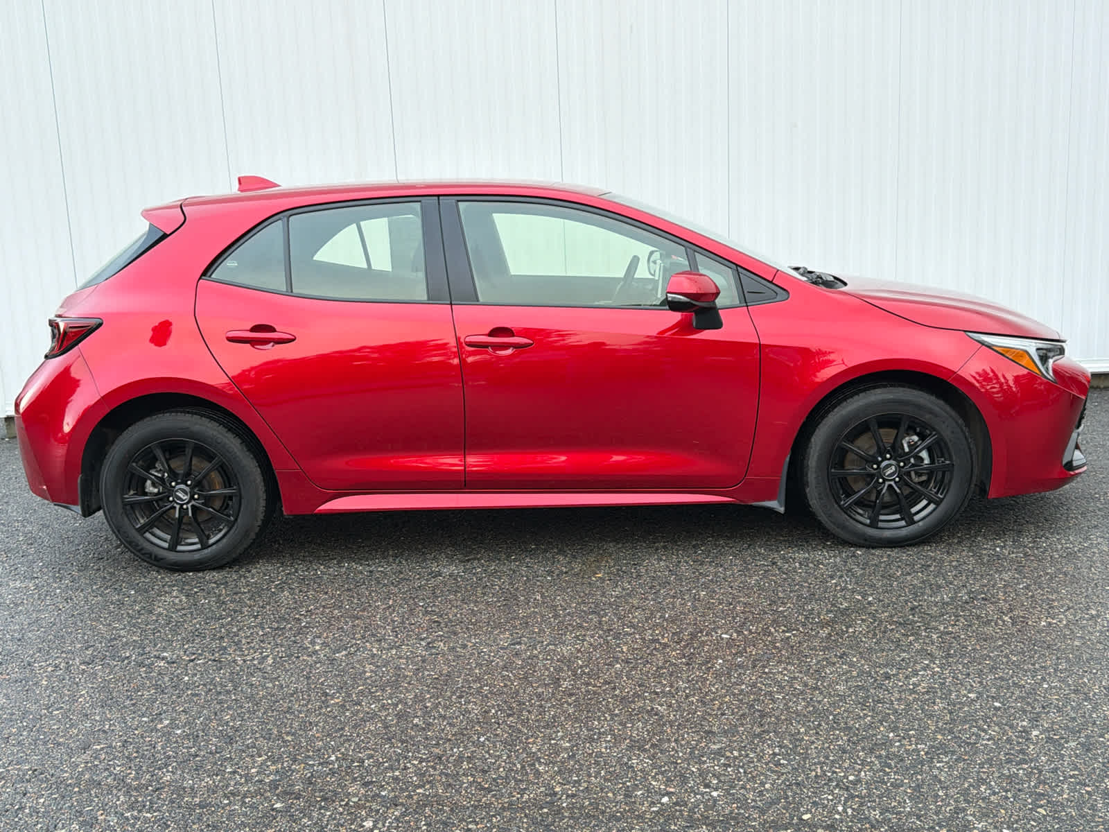 2025 Toyota Corolla Hatchback SE