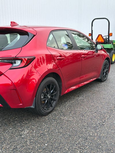 2025 Toyota Corolla Hatchback SE