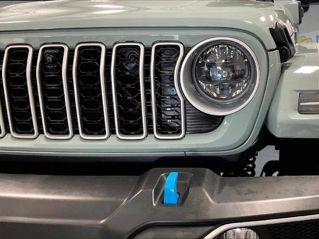 2024 Jeep Wrangler Sahara 4xe