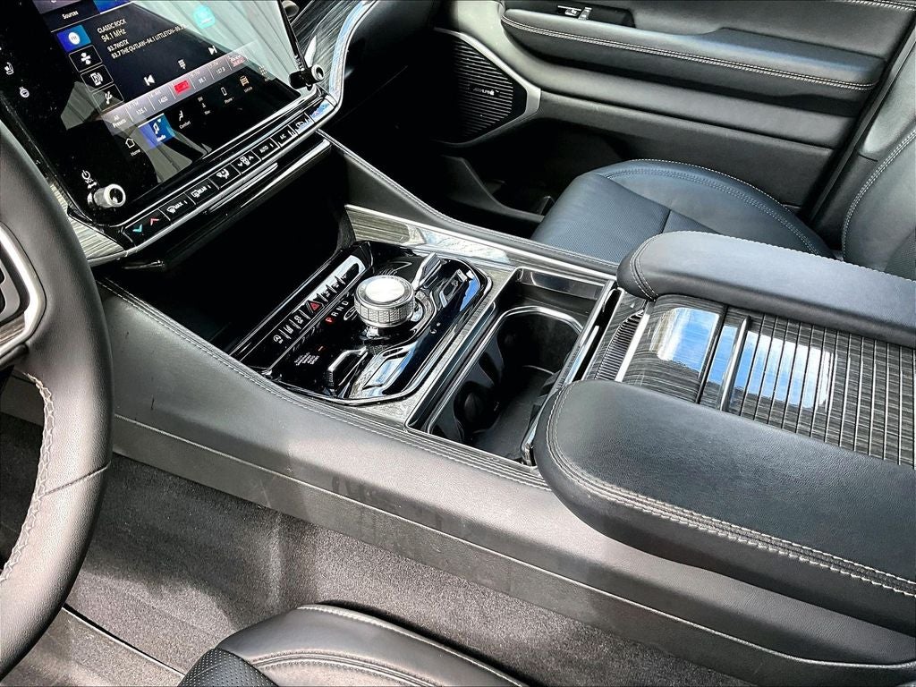 2022 Jeep Wagoneer Series III