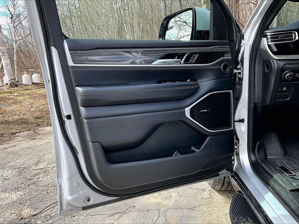2022 Jeep Wagoneer Series III