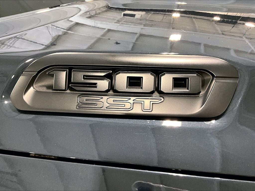 2025 RAM 1500 Warlock