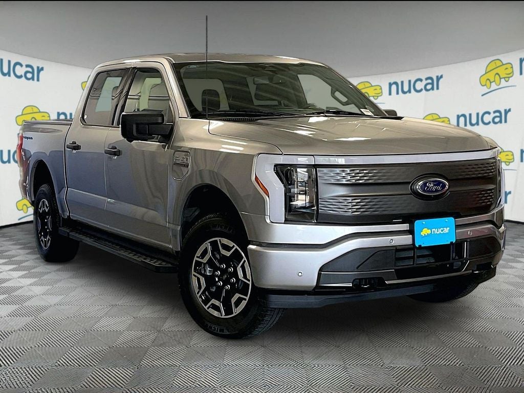 2023 Ford F-150 Lightning XLT