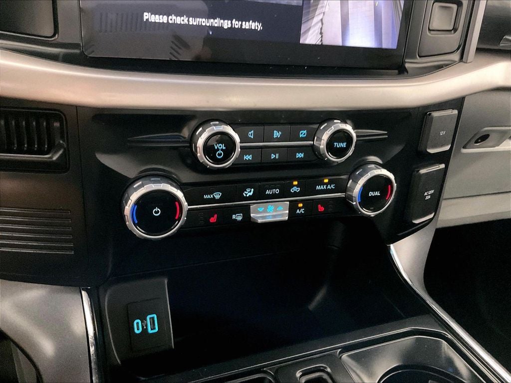 2023 Ford F-150 Lightning XLT