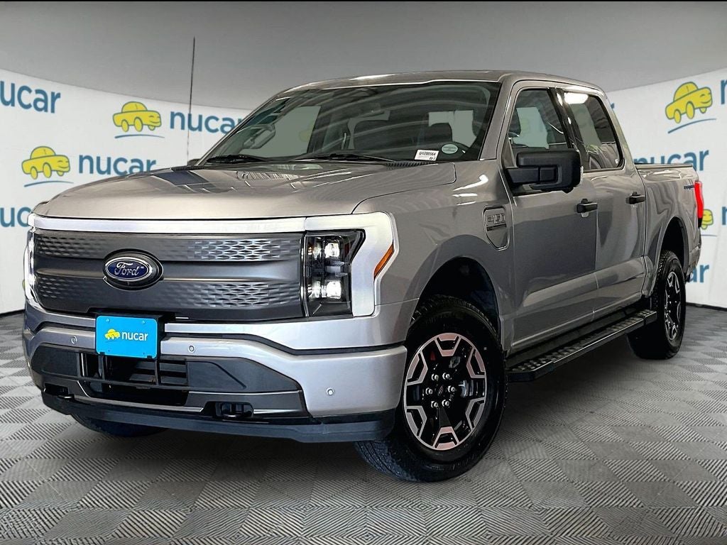 2023 Ford F-150 Lightning XLT