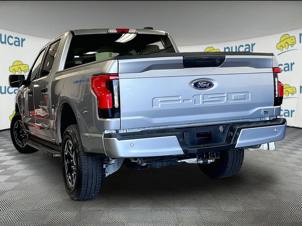 2023 Ford F-150 Lightning XLT