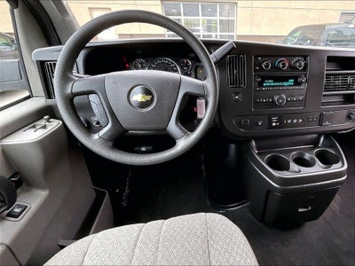 2025 Chevrolet Express 3500 LT Passenger