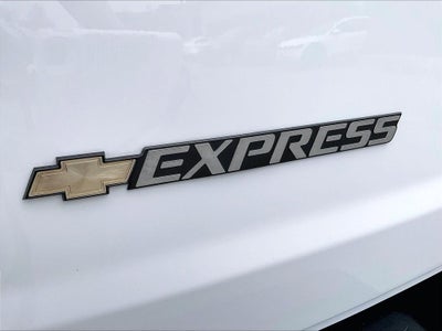 2025 Chevrolet Express 3500 LT Passenger
