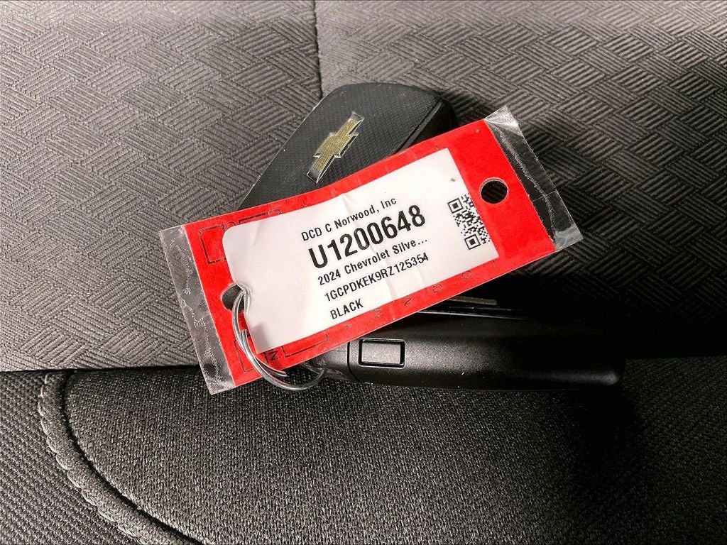 2024 Chevrolet Silverado 1500 LT