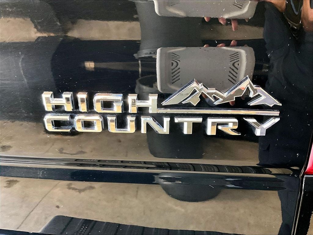 2022 Chevrolet Silverado 1500 High Country