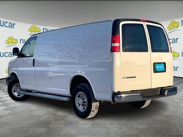 2024 Chevrolet Express Cargo Van RWD 2500 135"