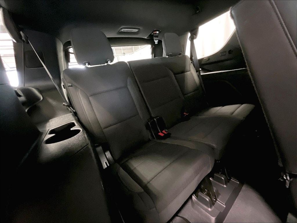 2023 GMC Yukon SLE
