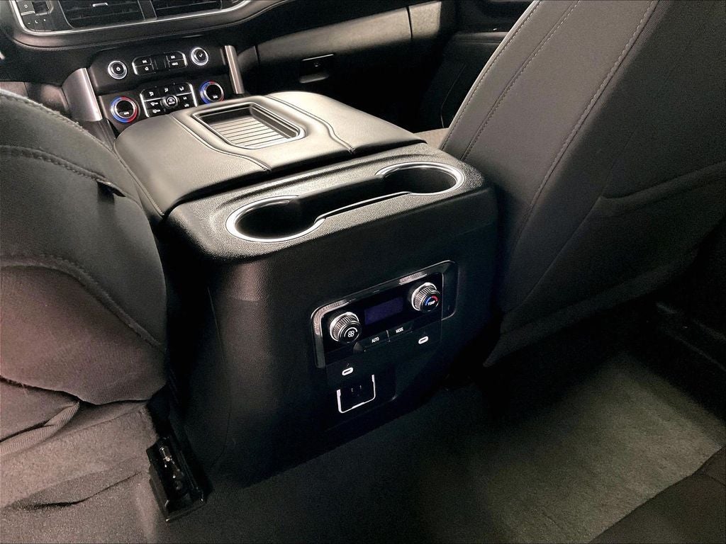 2023 GMC Yukon SLE