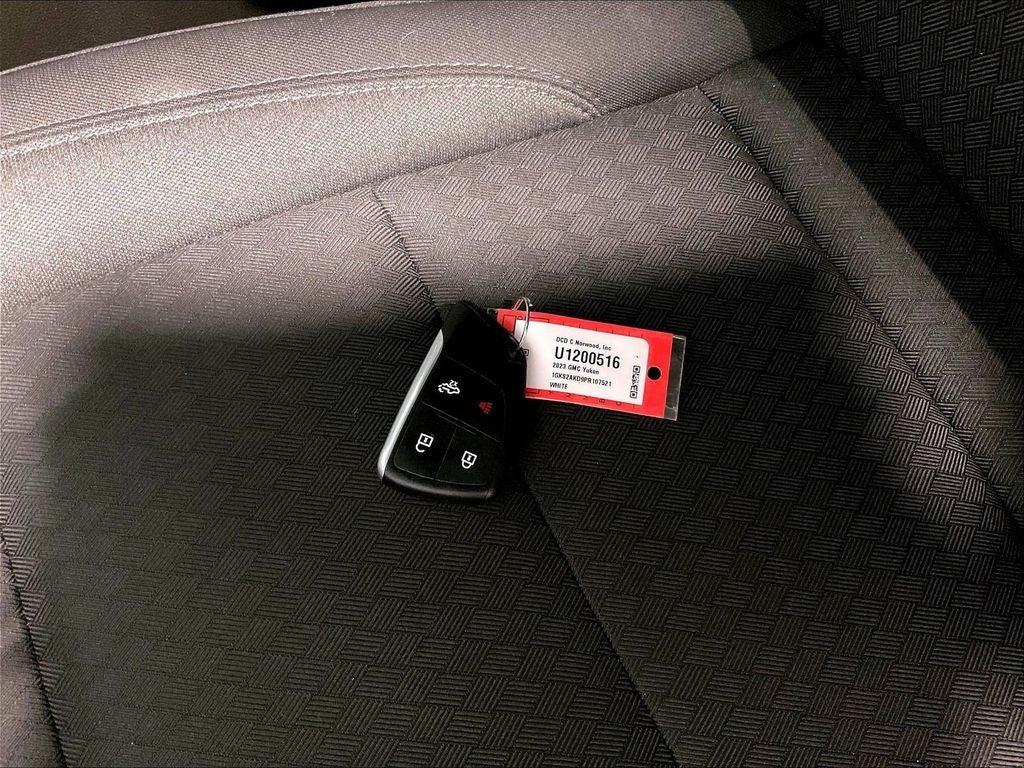 2023 GMC Yukon SLE