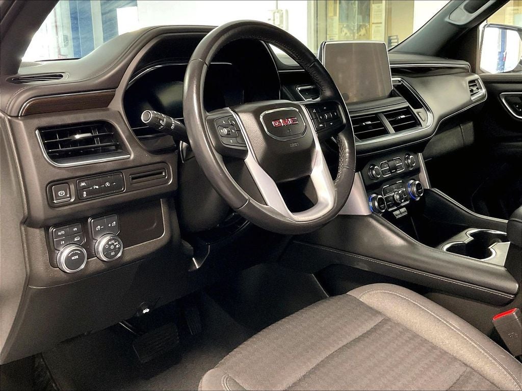 2023 GMC Yukon SLE
