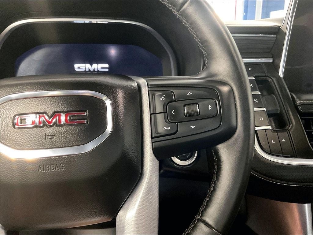 2023 GMC Yukon SLT