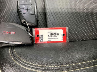 2023 GMC Yukon XL SLT