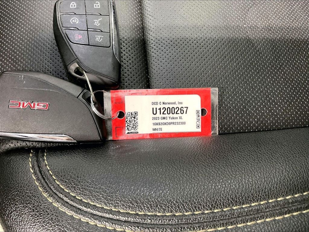 2023 GMC Yukon XL SLT