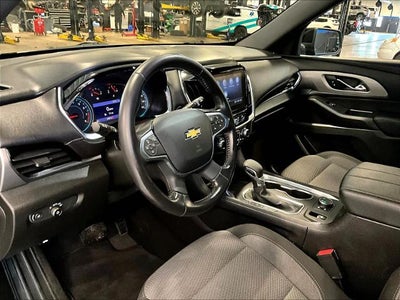 2022 Chevrolet Traverse LT Cloth