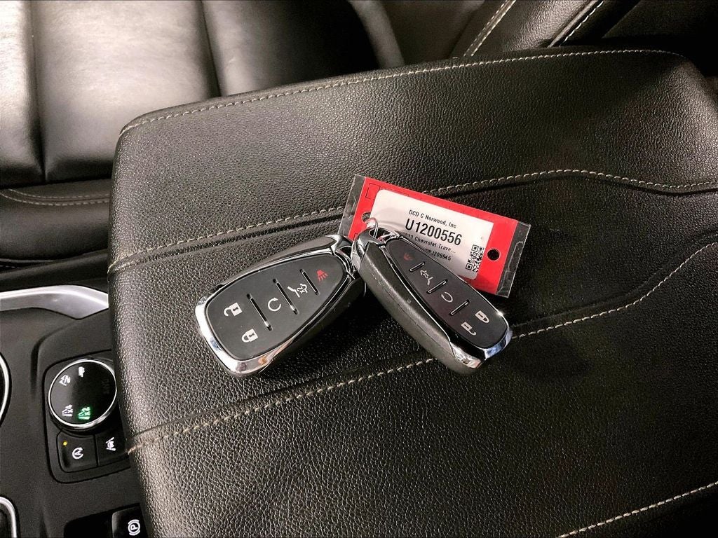 2023 Chevrolet Traverse LT Leather