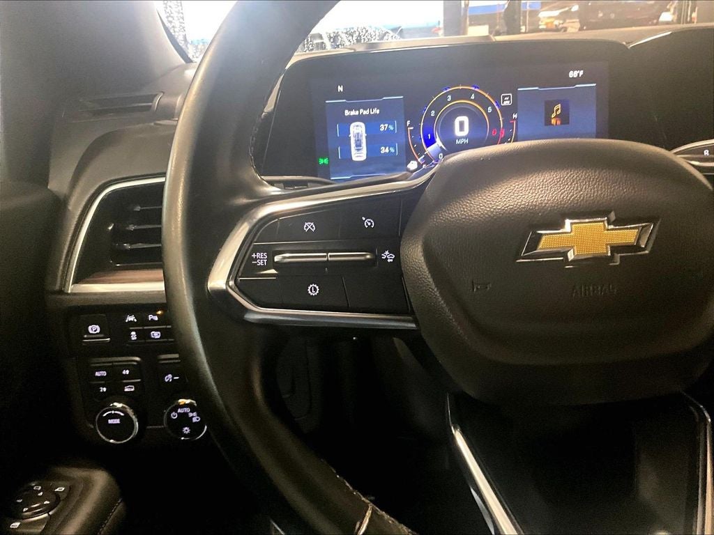 2025 Chevrolet Suburban LT