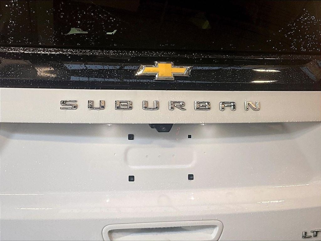 2025 Chevrolet Suburban LT
