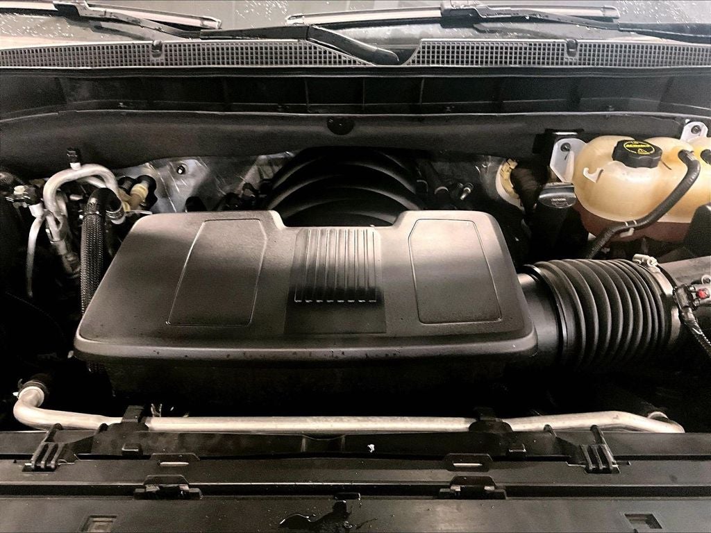 2025 Chevrolet Suburban LT