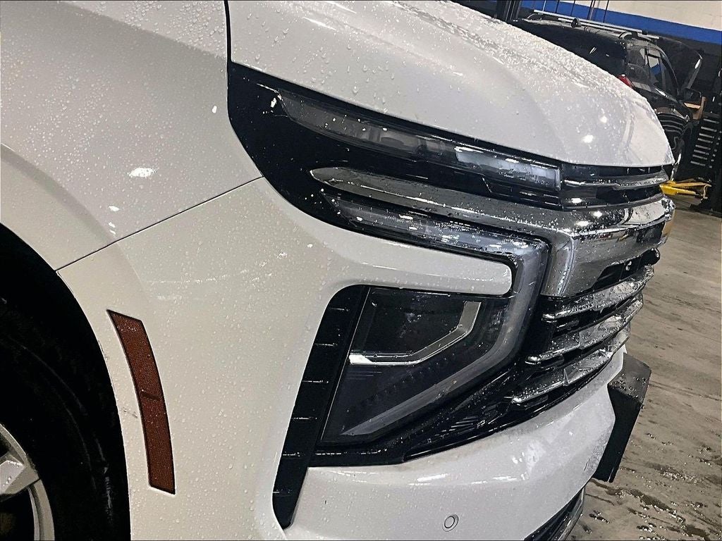 2025 Chevrolet Suburban LT