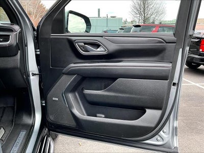 2023 Chevrolet Suburban RST