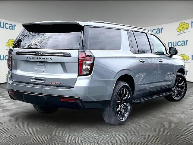 2023 Chevrolet Suburban RST