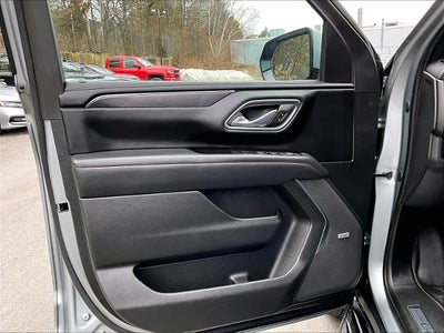 2023 Chevrolet Suburban RST