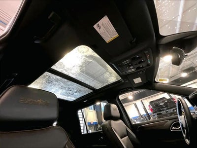 2023 Chevrolet Suburban High Country